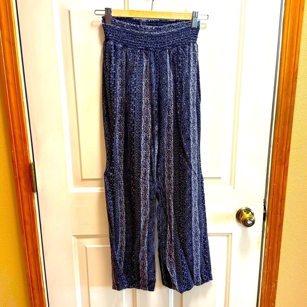 Cabi 5074 Villa Pillazo Wide Leg Smocked Waist bohemian lightweight pants size S